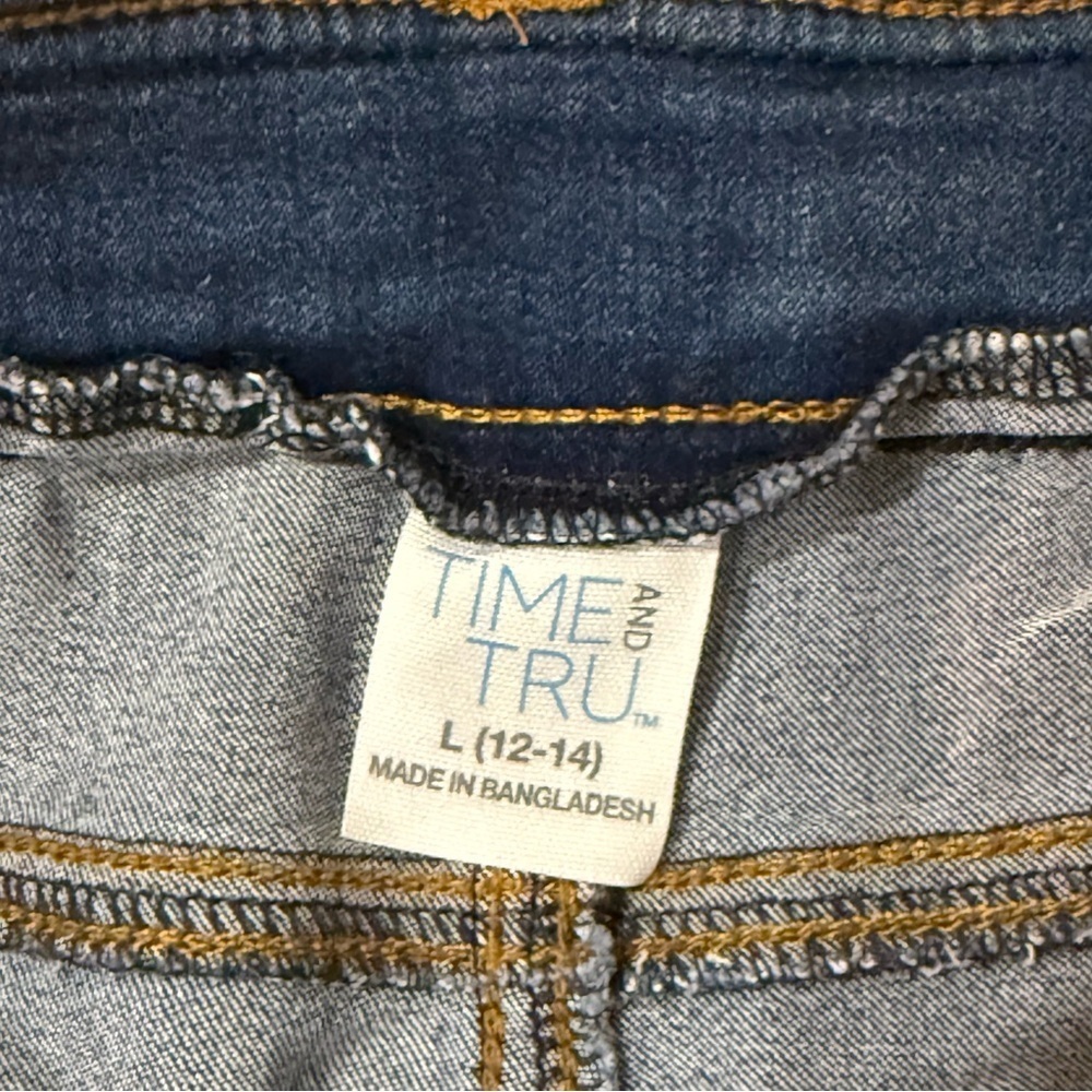 Time and Tru L 12-14 Capri Pants Bundle - Picture 3 of 10